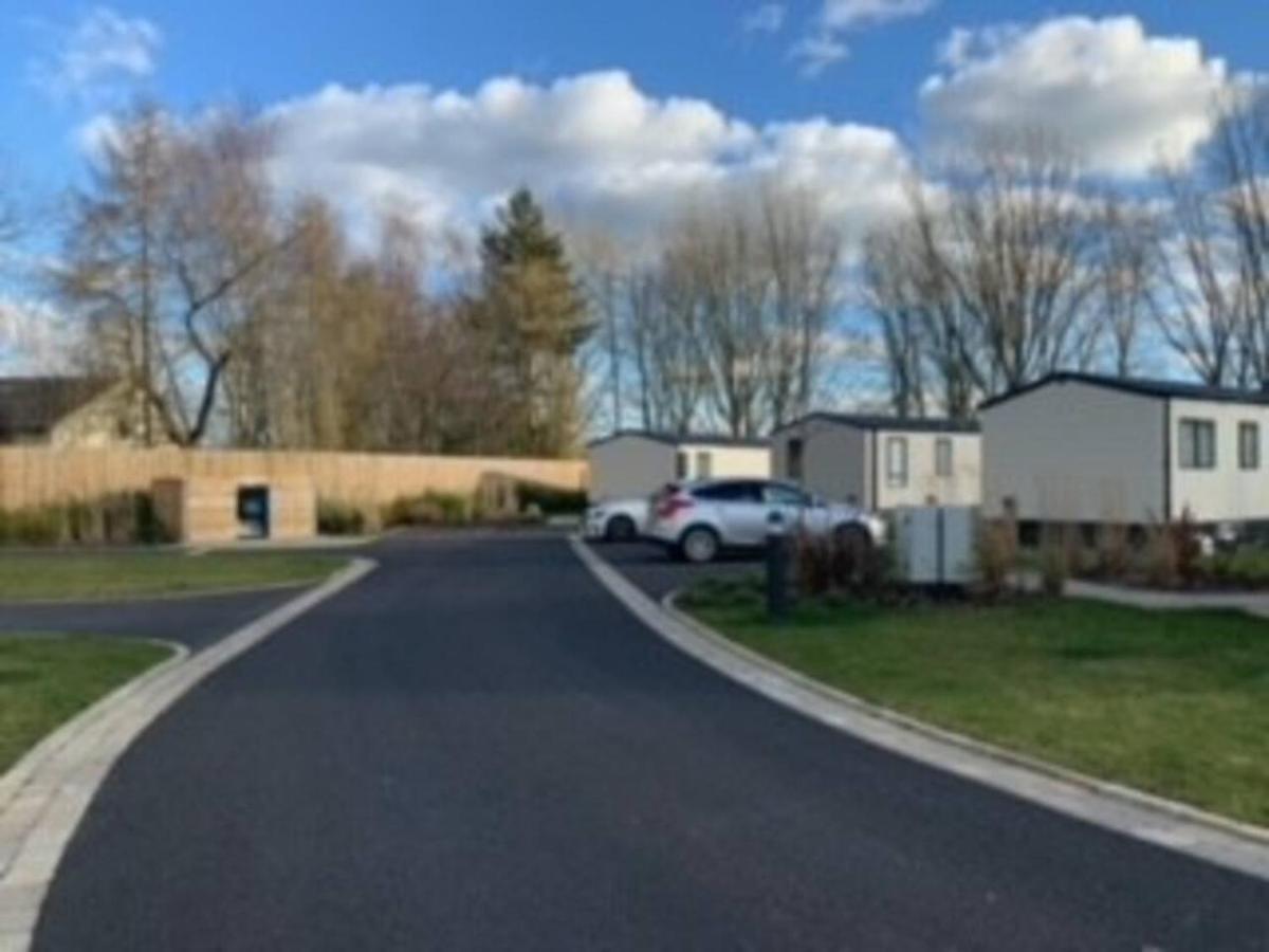 Captivating Bluebell Lodge 2-Bed Cotswolds Caravan Cirencester Kültér fotó